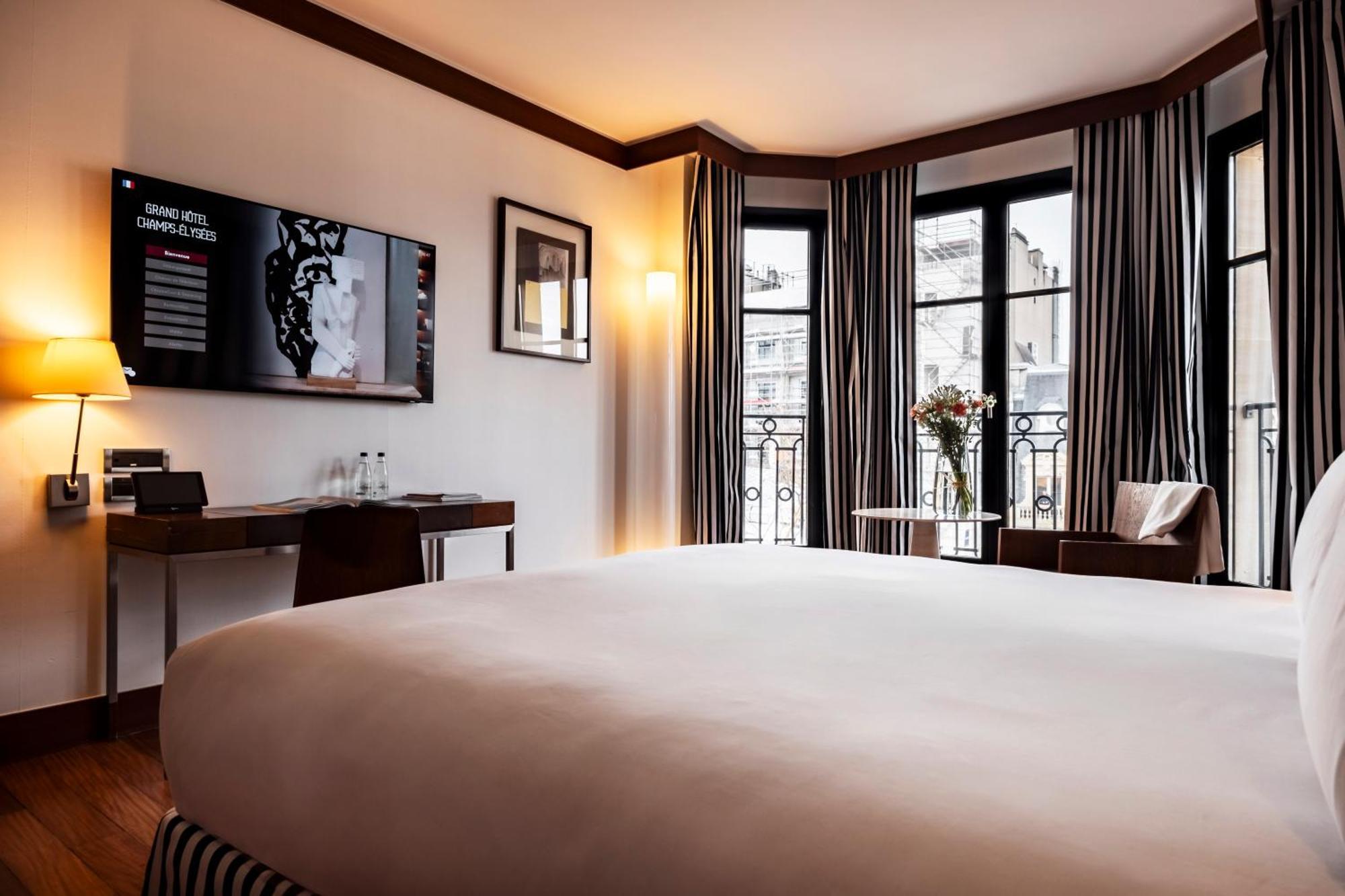 Grand Hotel Champs-Elysees Paryż Zewnętrze zdjęcie